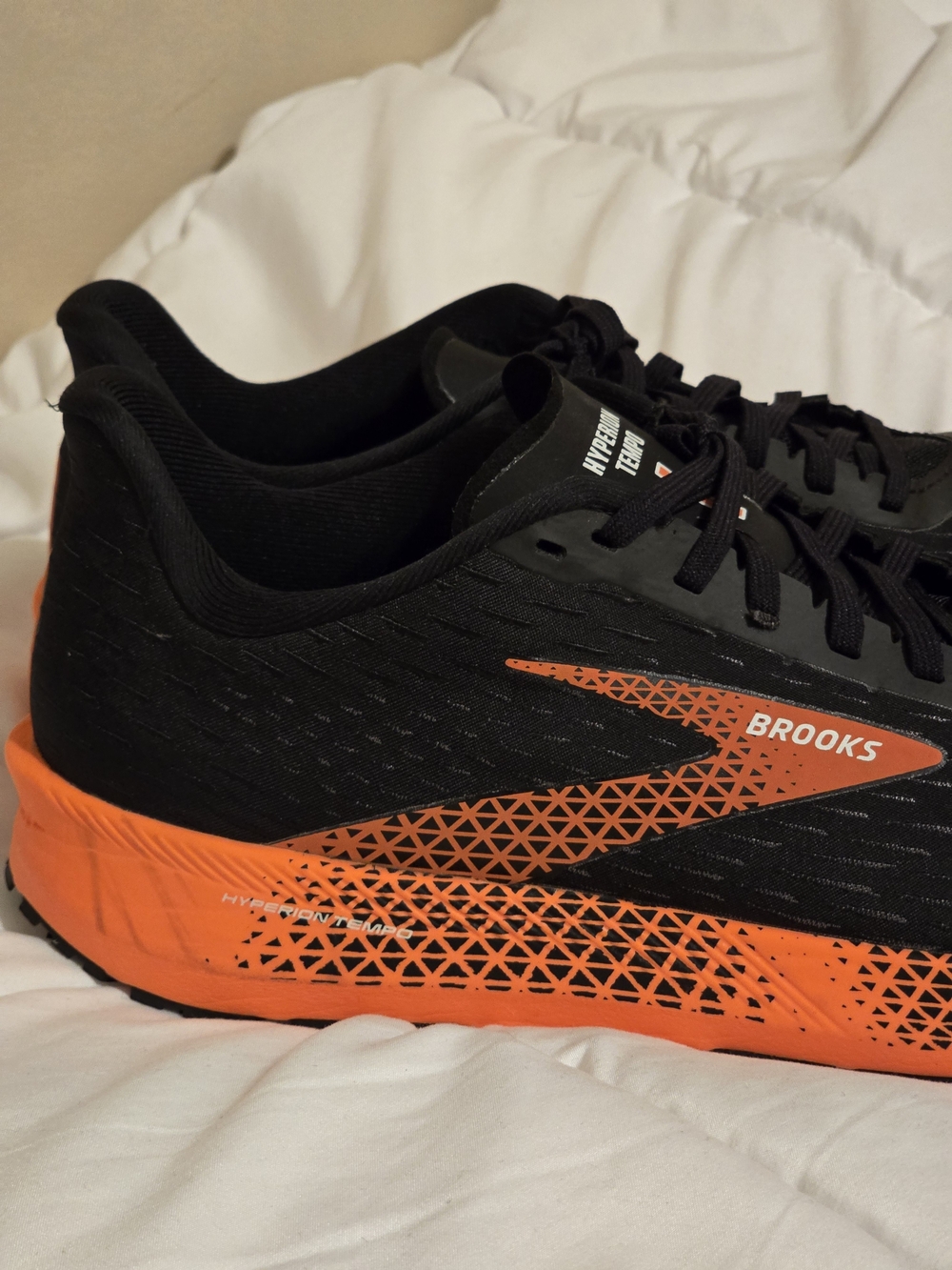 Brooks Hyperion Tempo Men’s Running Shoes Size 11.5 Black Orange Lightweight . - Picture 5 of 14